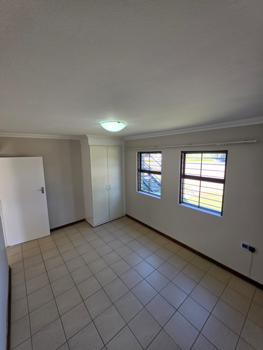 2 Bedroom Property for Sale in Waterval East North West